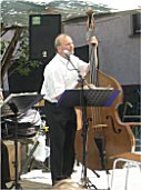 Bernhard gesch�ftig