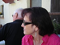 Ursel hinter Sonnenbrille
