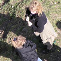 Ulrike und Angelika vom Totenkopf-Turm aus