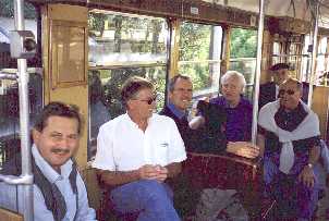 Horst, Bernhard, Jrgen, Paul und Erwin in der Straenbahn
