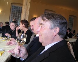 Alfred und wer sonst noch am Tisch saß