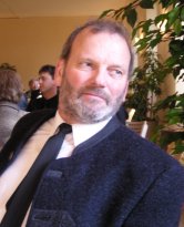 Bernhard Rawer groß